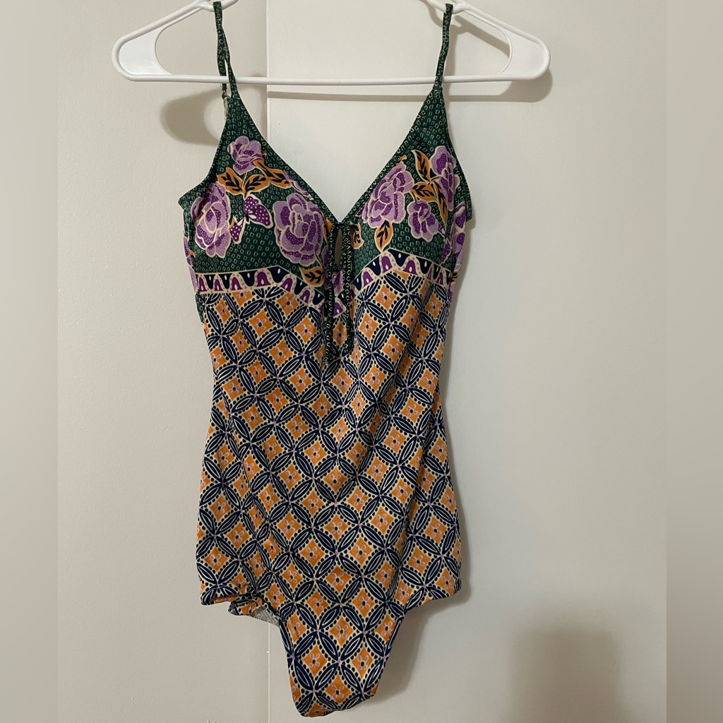 Vintage Cole Of California Floral & Geometrical Patterned One Piece Swimsuit.